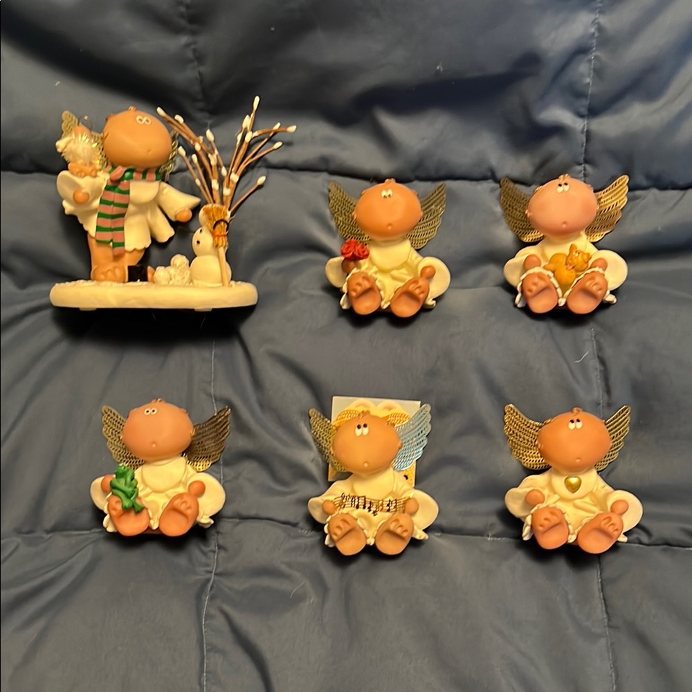 Gold and Cream Sea Creature Accent Set